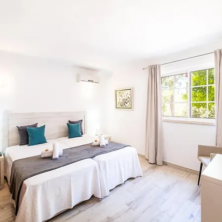Villa Villa In Algarve With Private Pool & Beaches