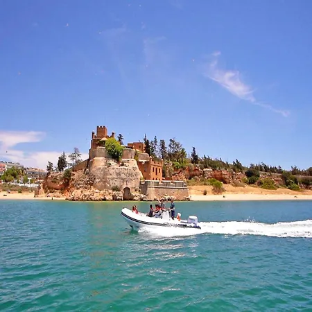 Villa In Algarve With Private Pool & Beaches